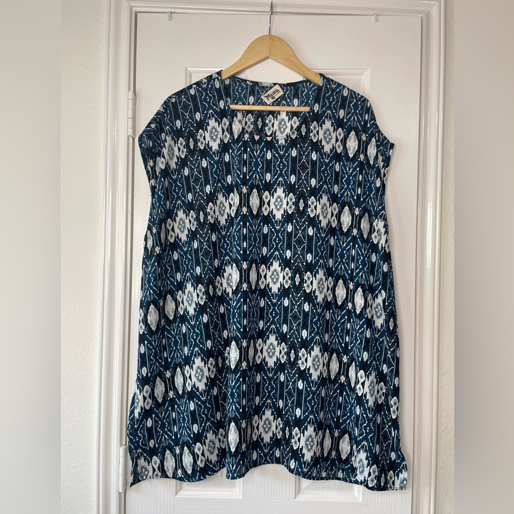 Show Me Your MuMu Teal and White Patterned Tunic Top size XL - Picture 1 of 6